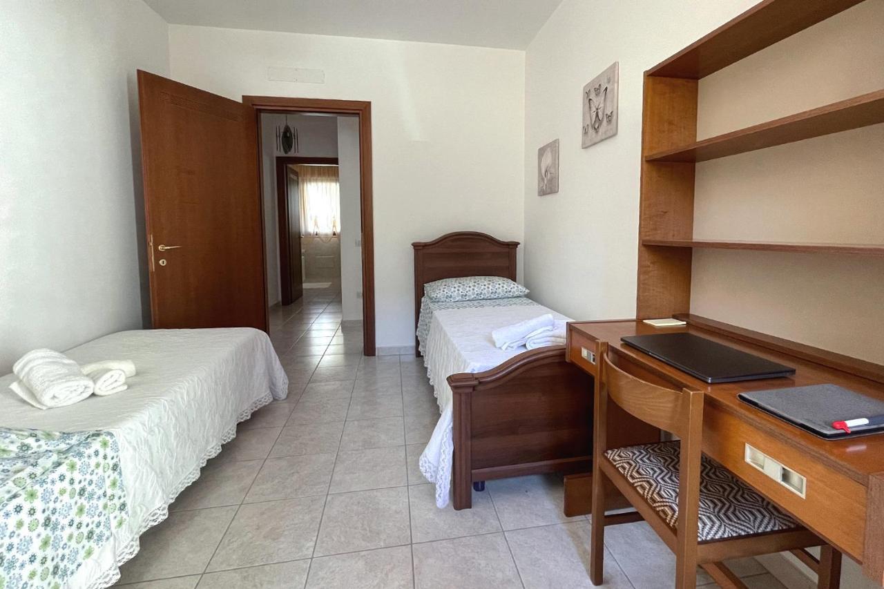 Aristanis Home Vacation Apartment Oristano Exterior photo