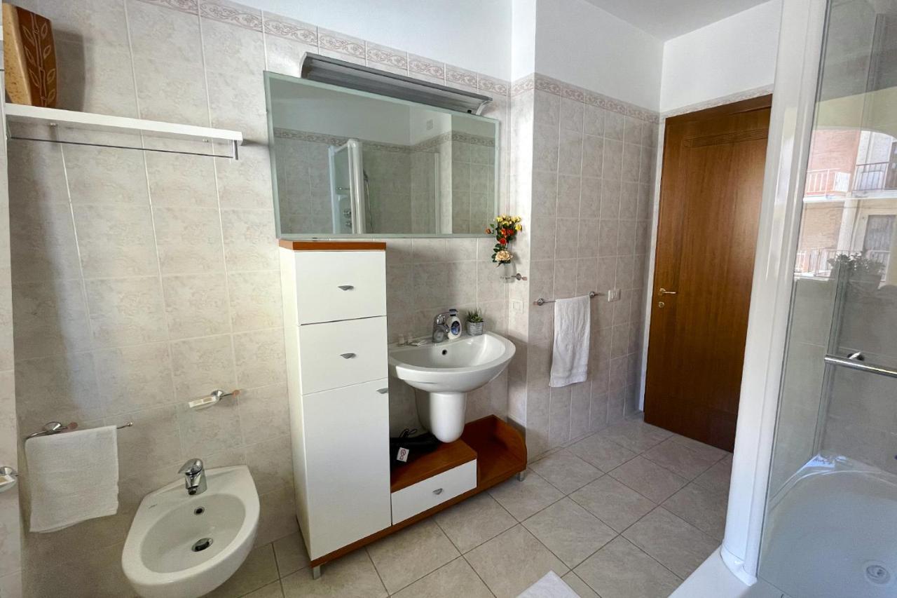 Aristanis Home Vacation Apartment Oristano Exterior photo